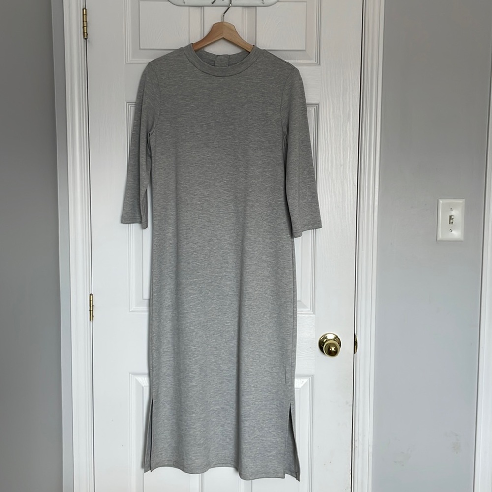 Minimum 3/4 sleeve grey midi dress
